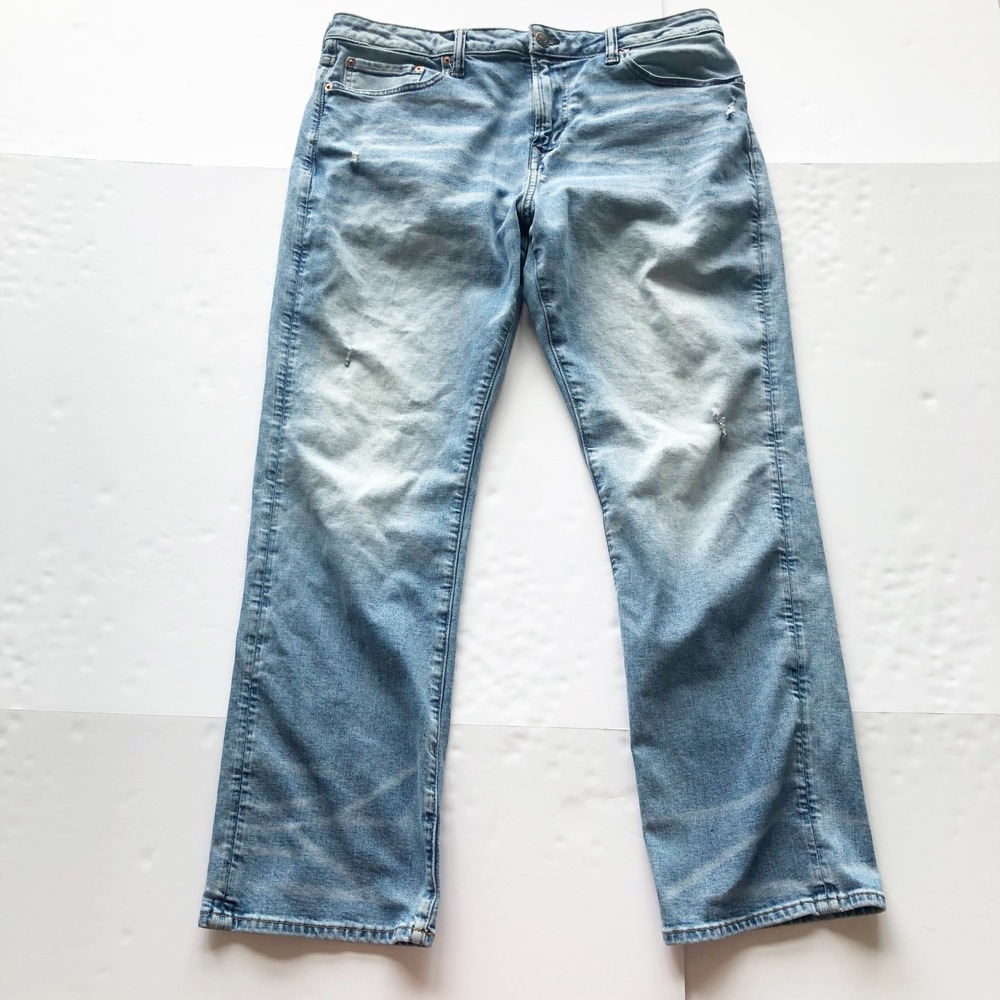 American Eagle Jeans Mens 36x32 Relaxed Straight Airflex+ Light Wash Distressed - Picture 3 of 10